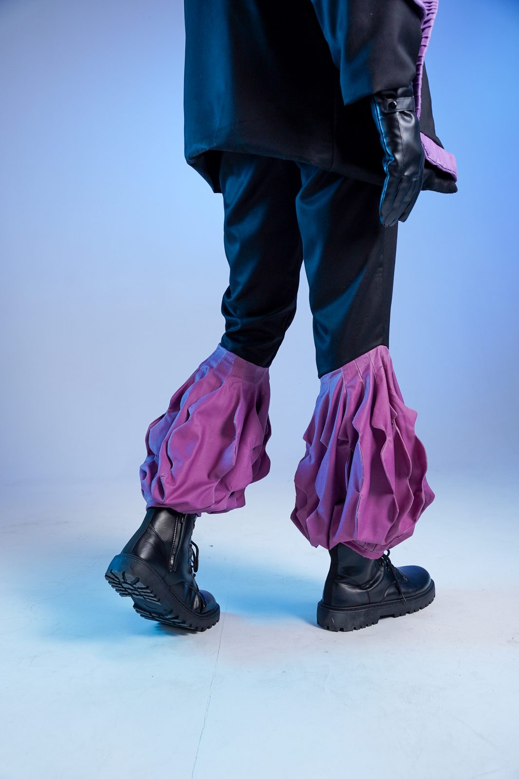 LOOK 03