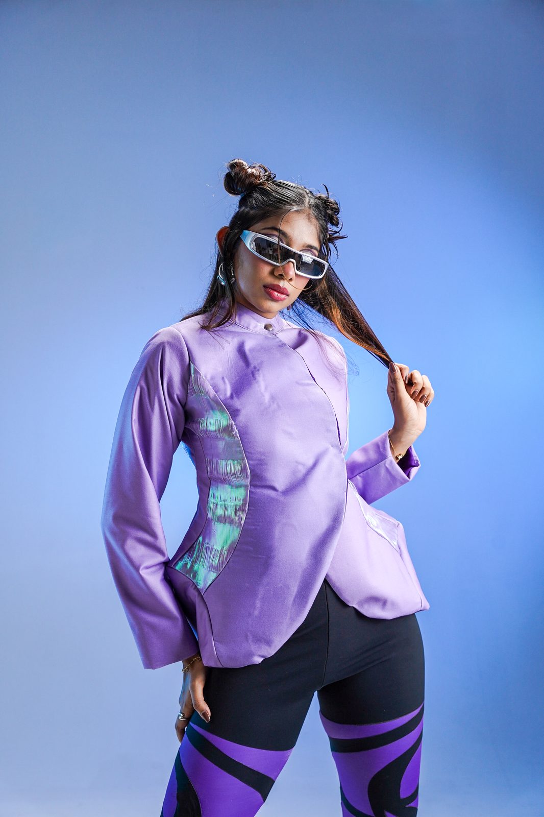 LOOK 04