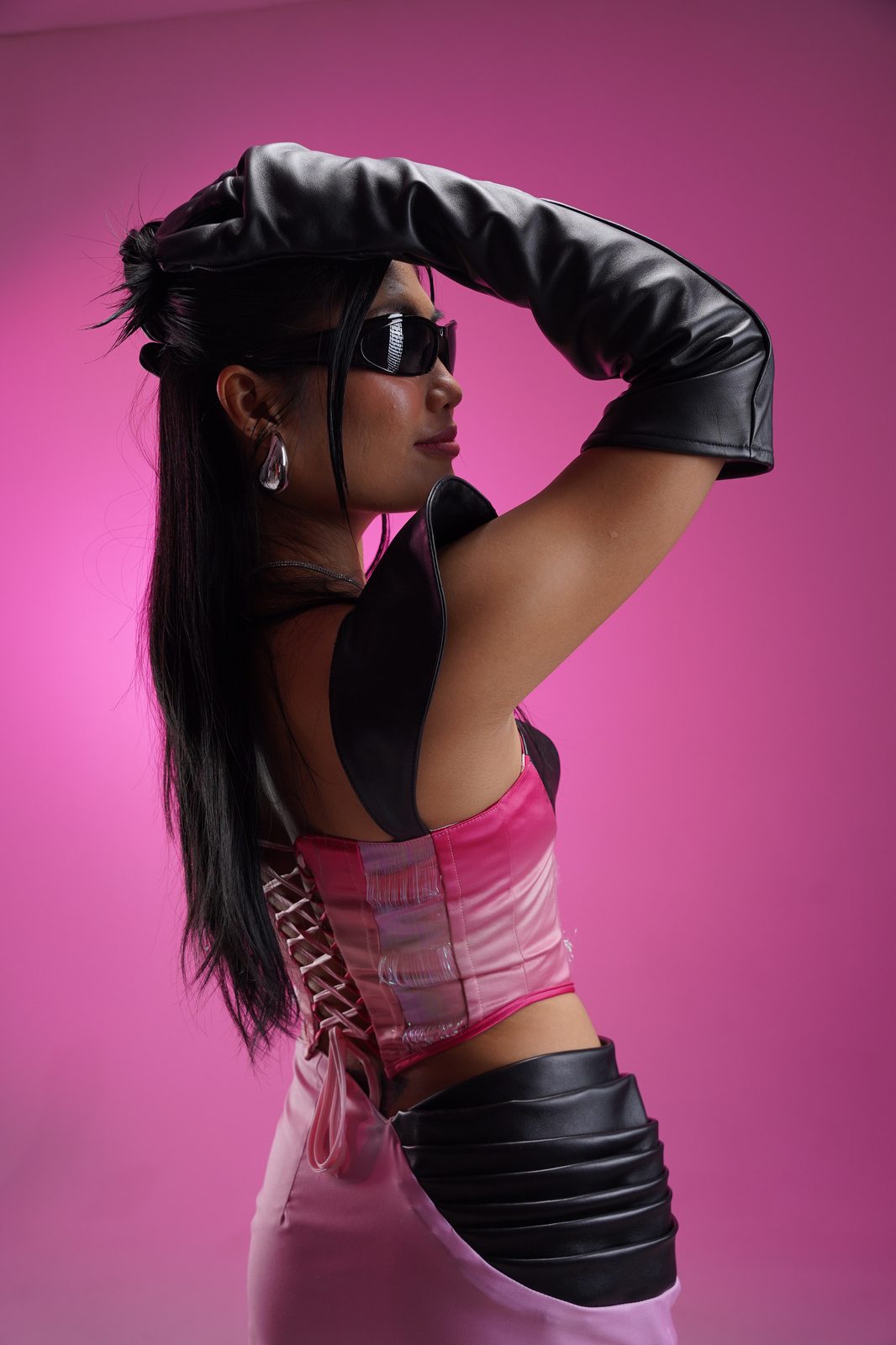 LOOK 06